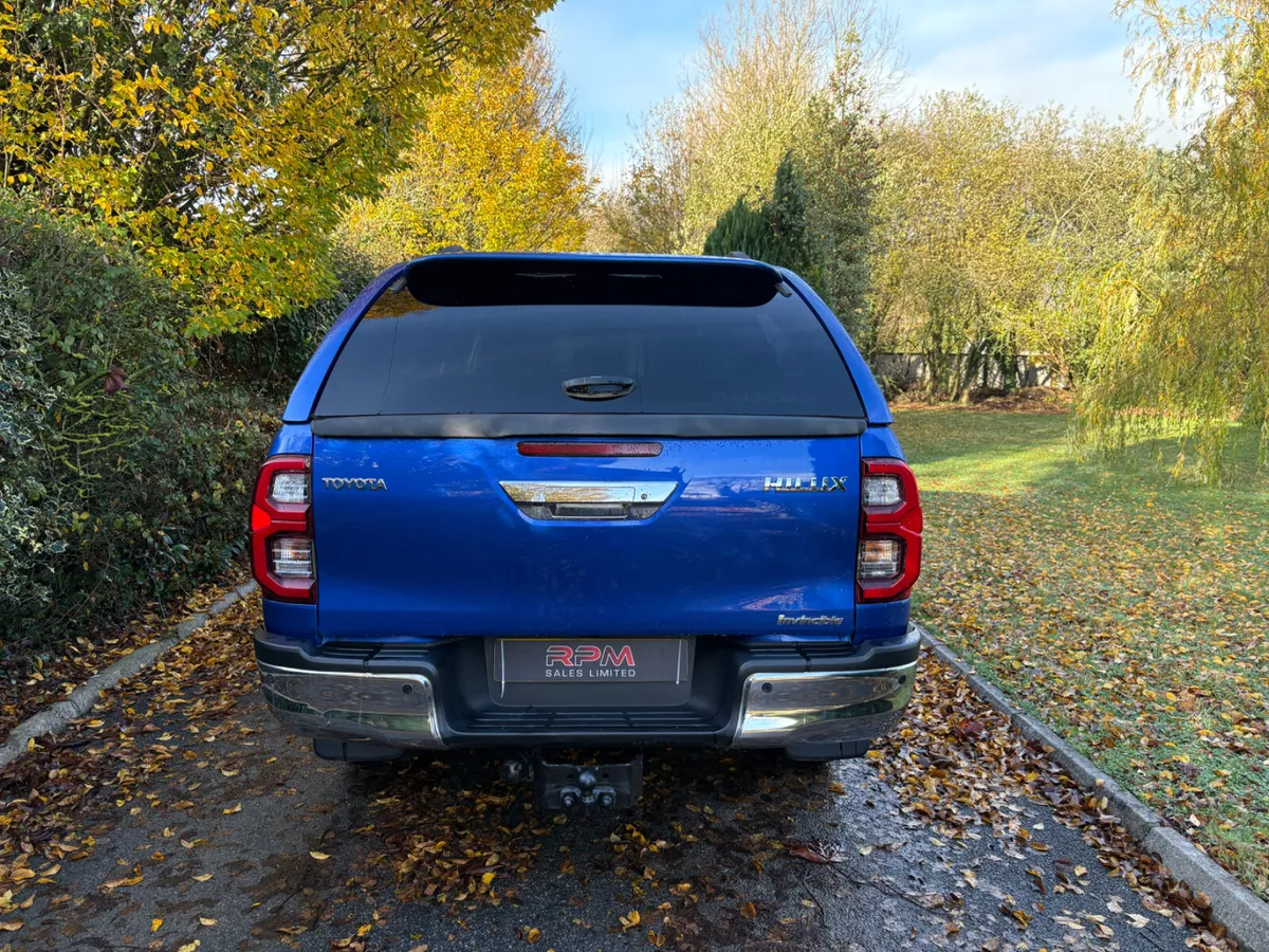 2021 TOYOTA HILUX Invincible (Finance available) - Image 4