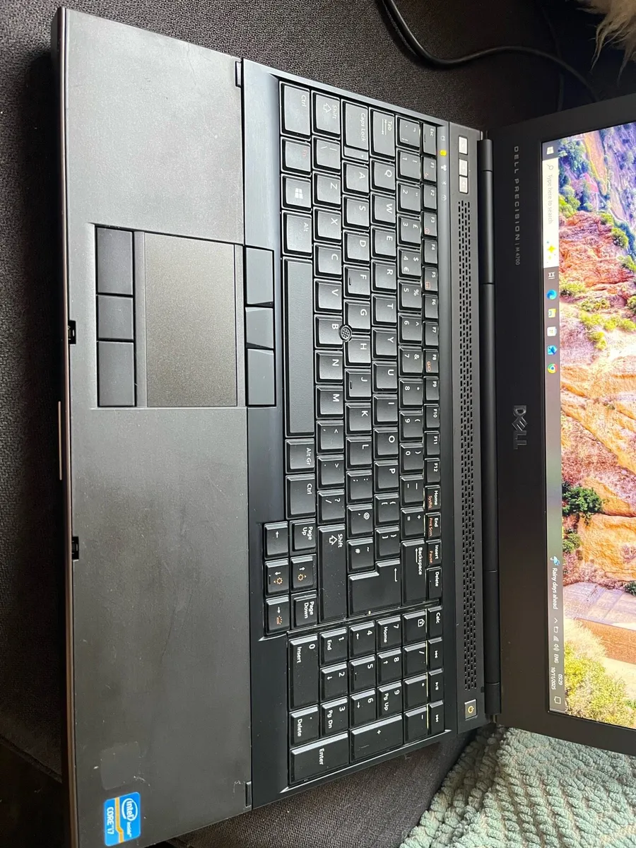 Dell i7 laptop - Image 3