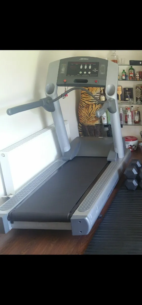 Treadmill - Image 2