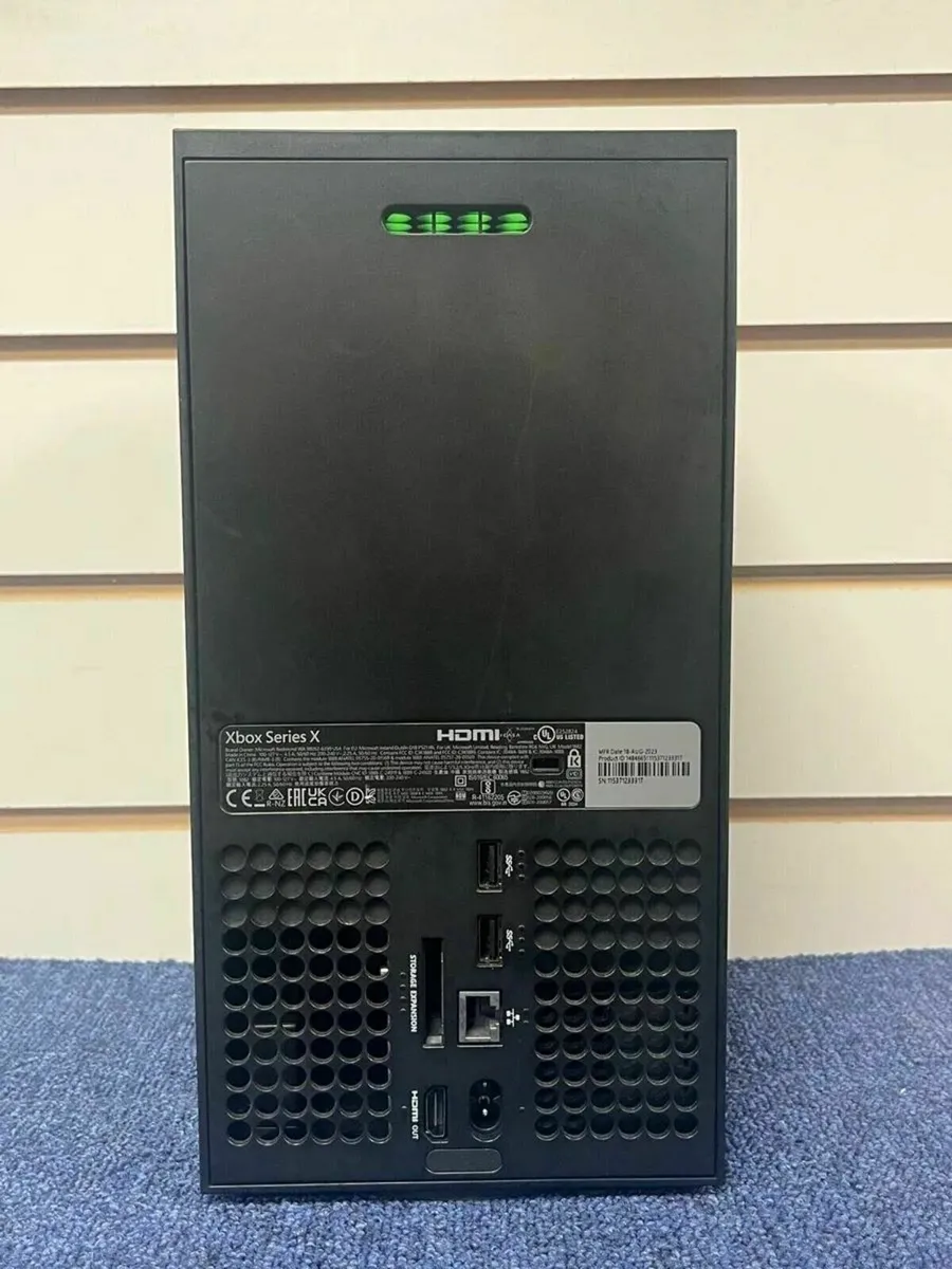 Xbox Series X - Image 4