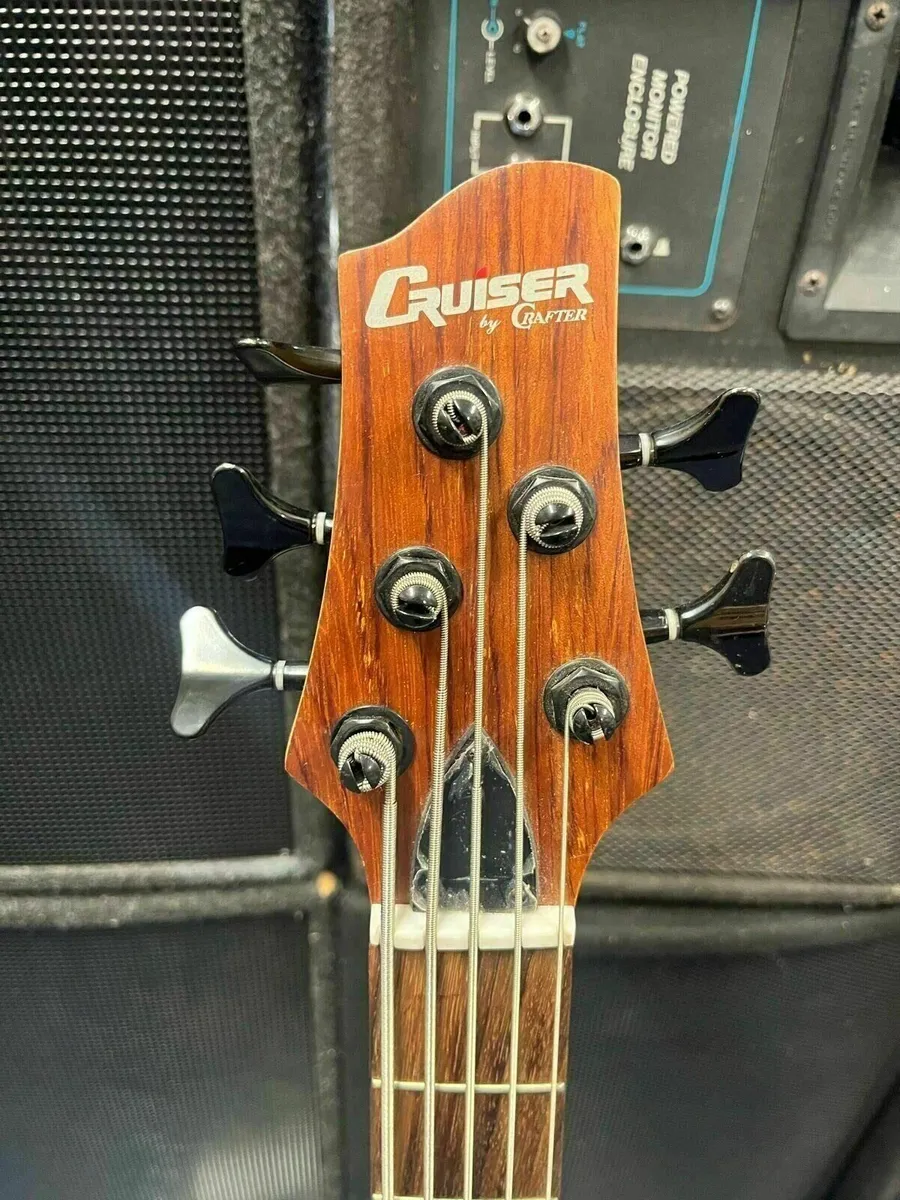 Cruiser 5 String Bass - Image 4