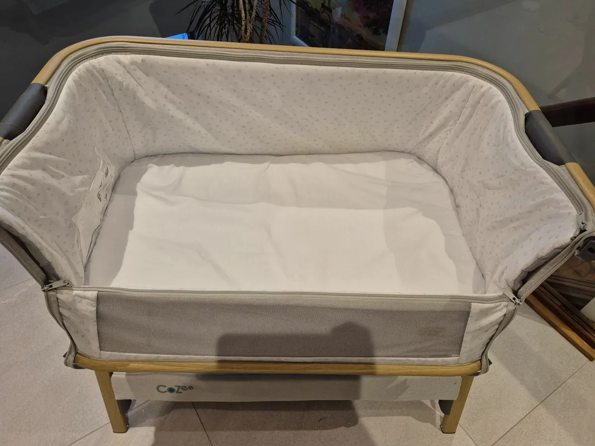 Tutti Bambini Co Sleeper Crib - Image 3