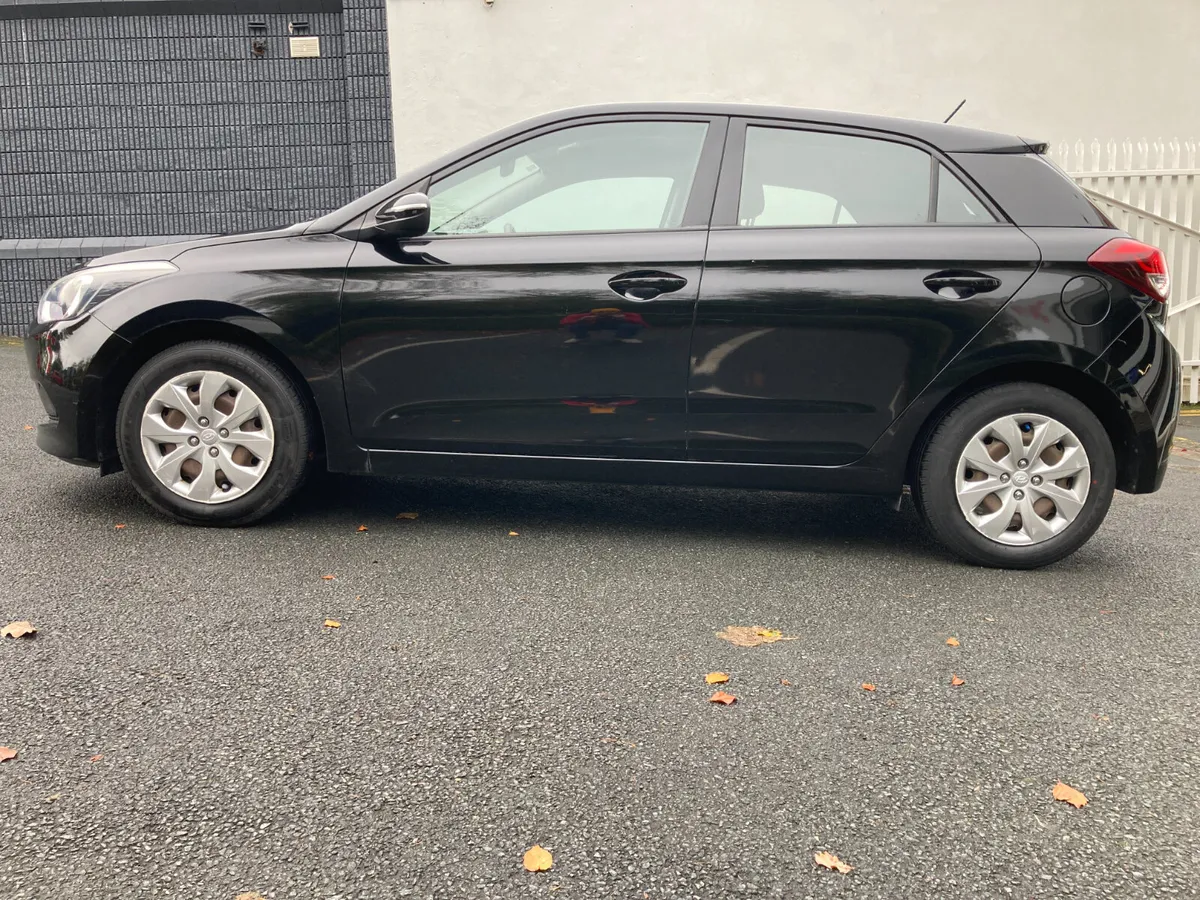 Hyundai i20 *WINTER SALE NOW ON* - Image 4