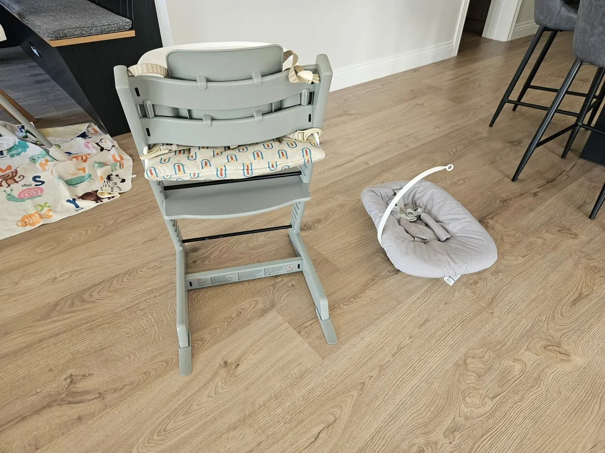 Stokke Tripp Trapp chair includes newborn seat and - Image 3
