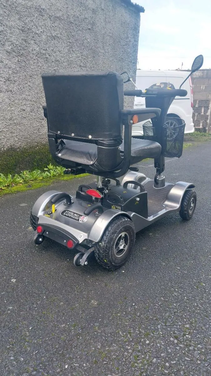 Mobility scooter - Image 1