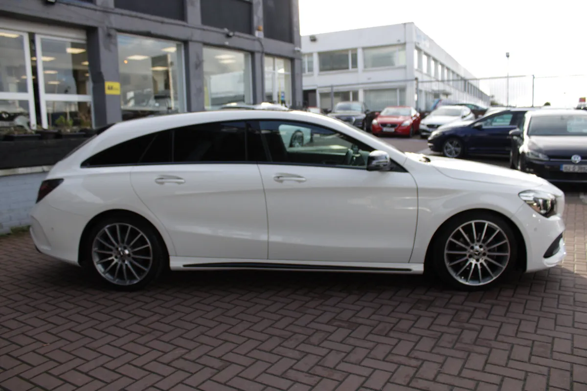 1.6 CLA AMG CLASS 5DR ESTATE 160 BHP AUTOMATIC - Image 3