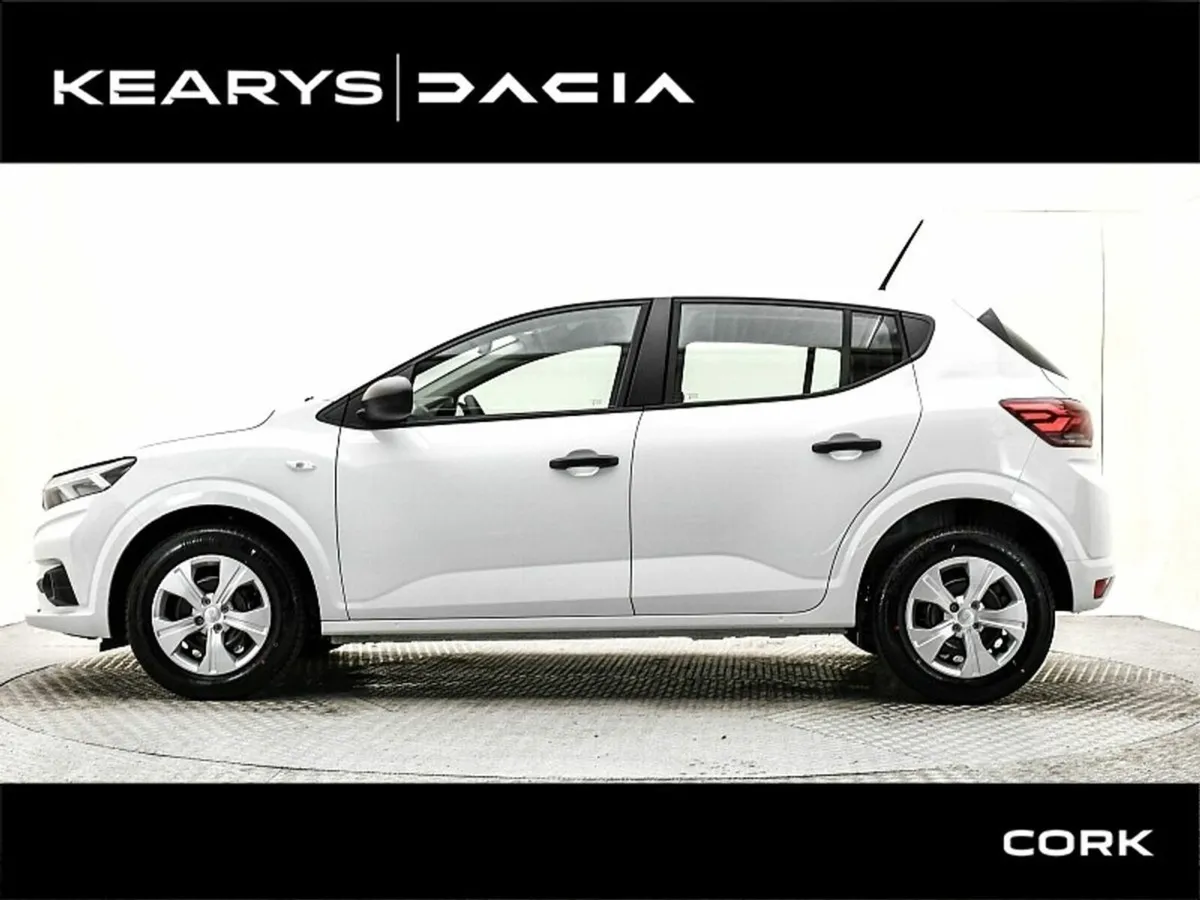 Dacia Sandero Essential TCe 90 5Sp GSR2 - Image 4