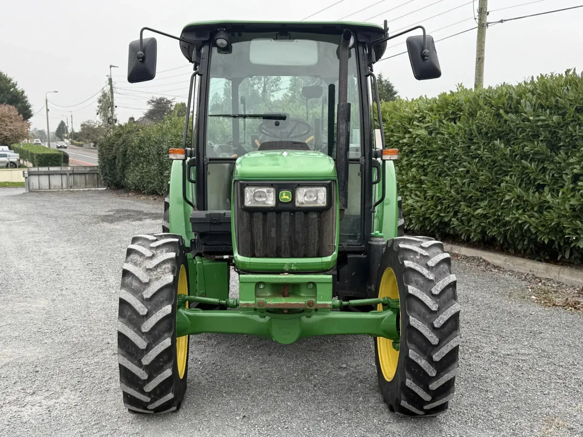 John Deere  5055E - Image 2