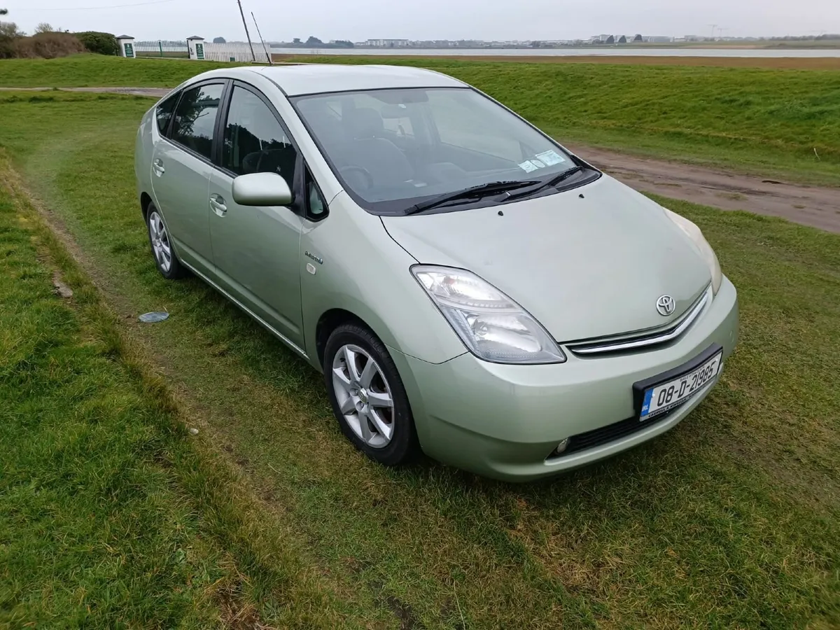 Toyota Prius 2008 - Image 2