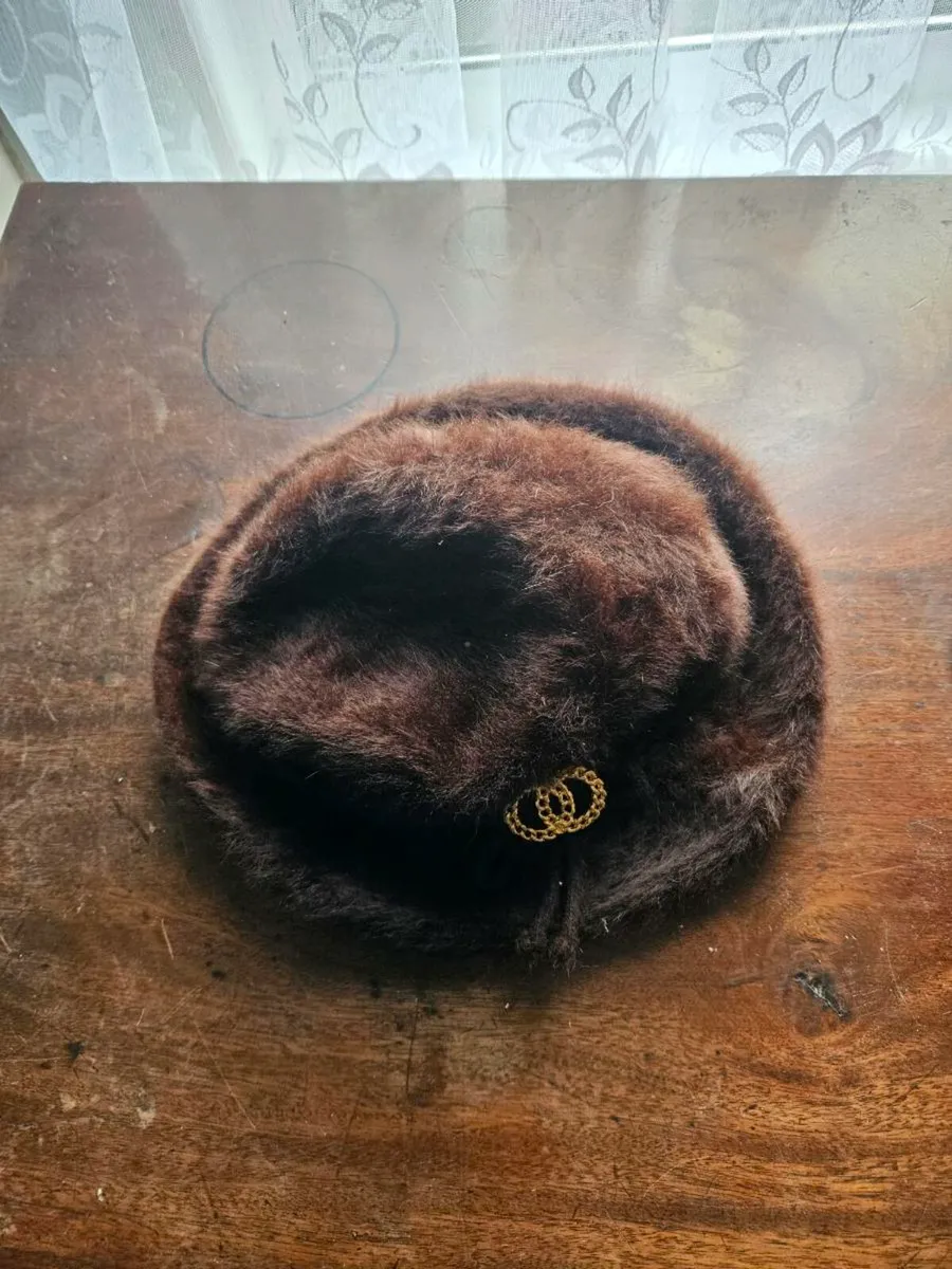 Vintage Fur Hat - Image 1