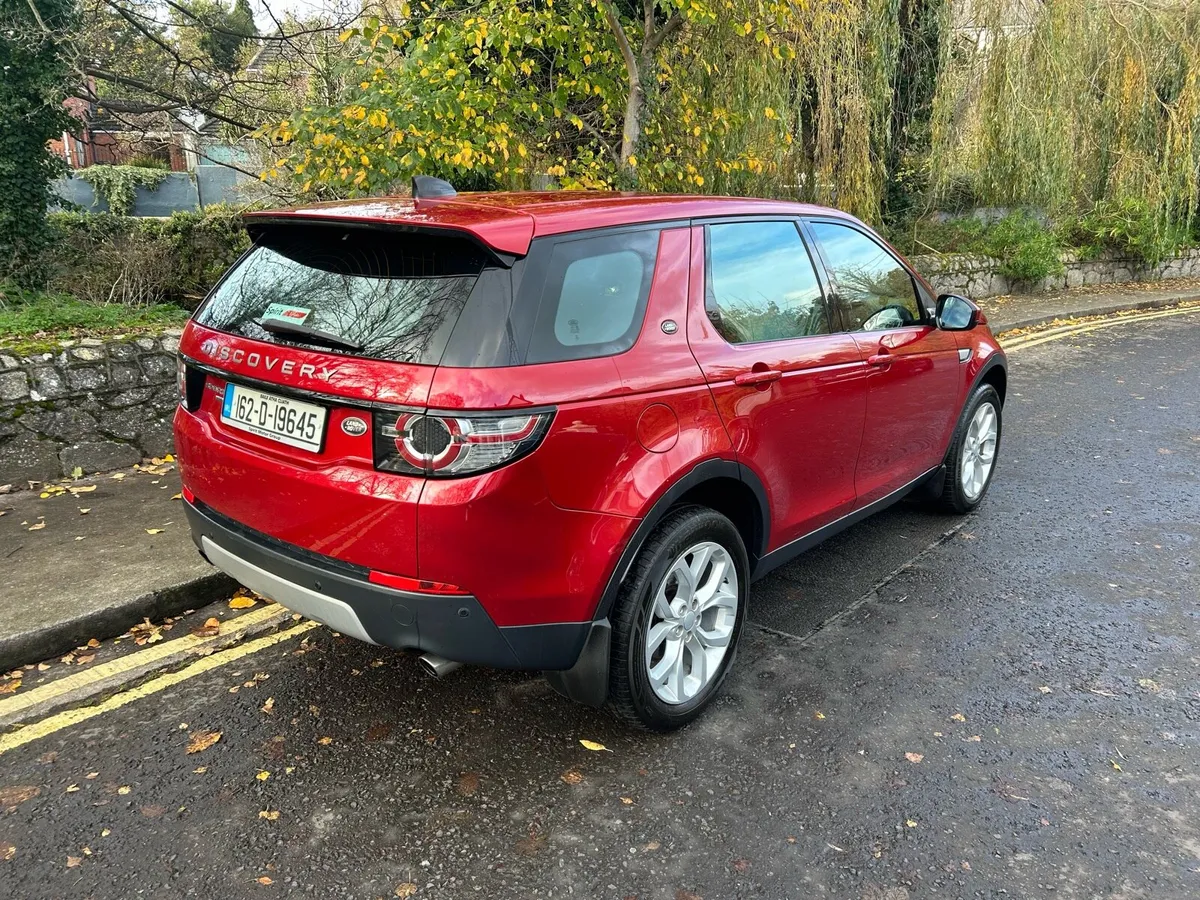 2016 Land Rover Discovery Sport HSE Low Mileage - Image 4