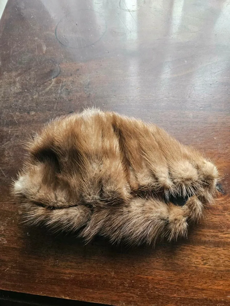 Vintage Fur Hat - Image 4