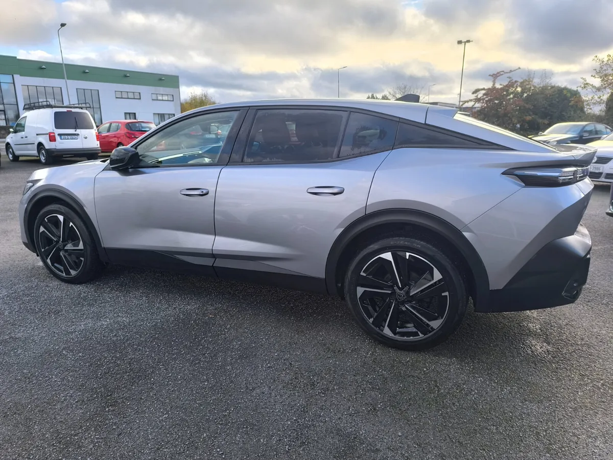 232 Peugeot 408 1.2 petrol Automatic - Image 4