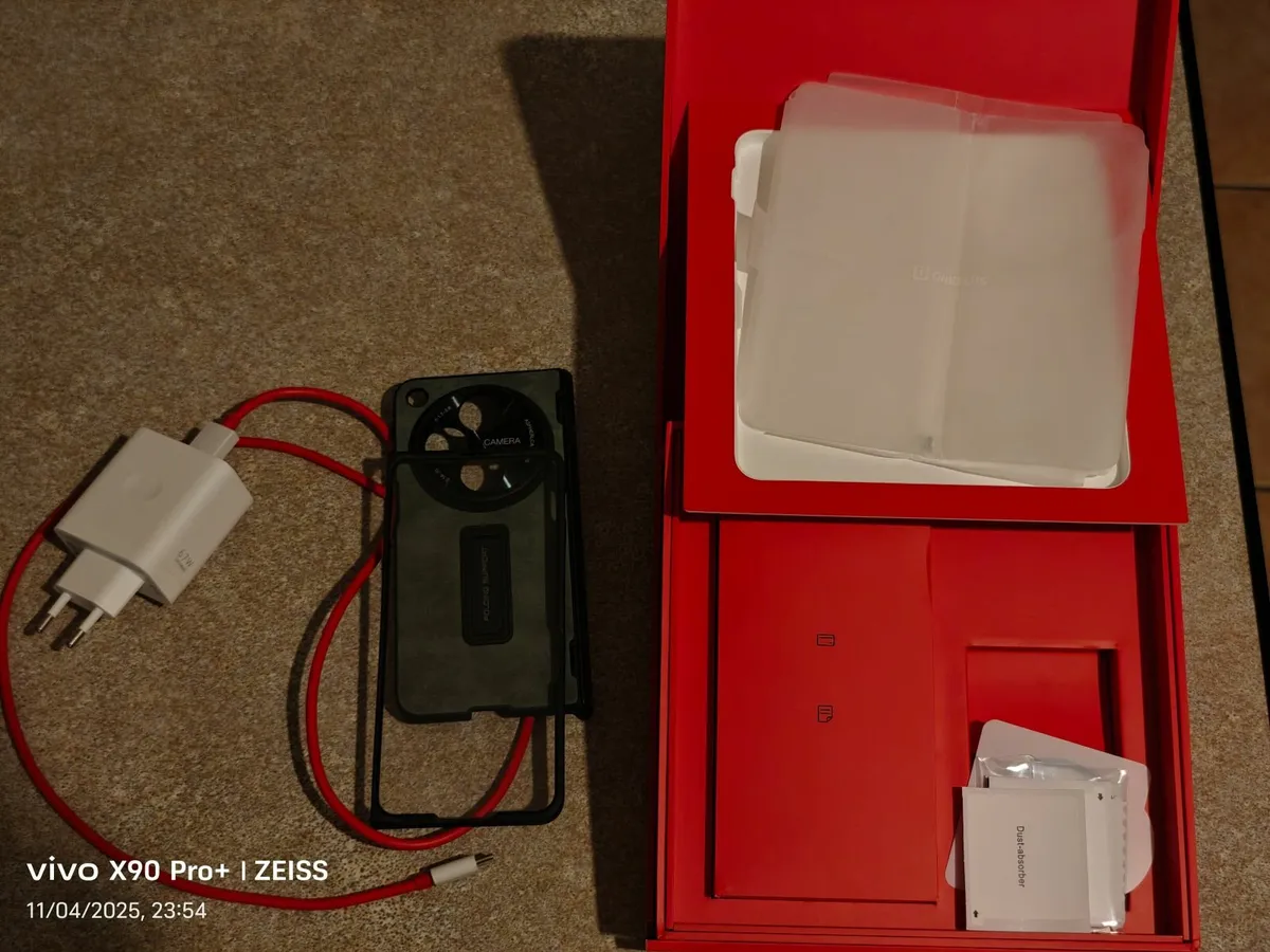 Oneplus open - Image 2