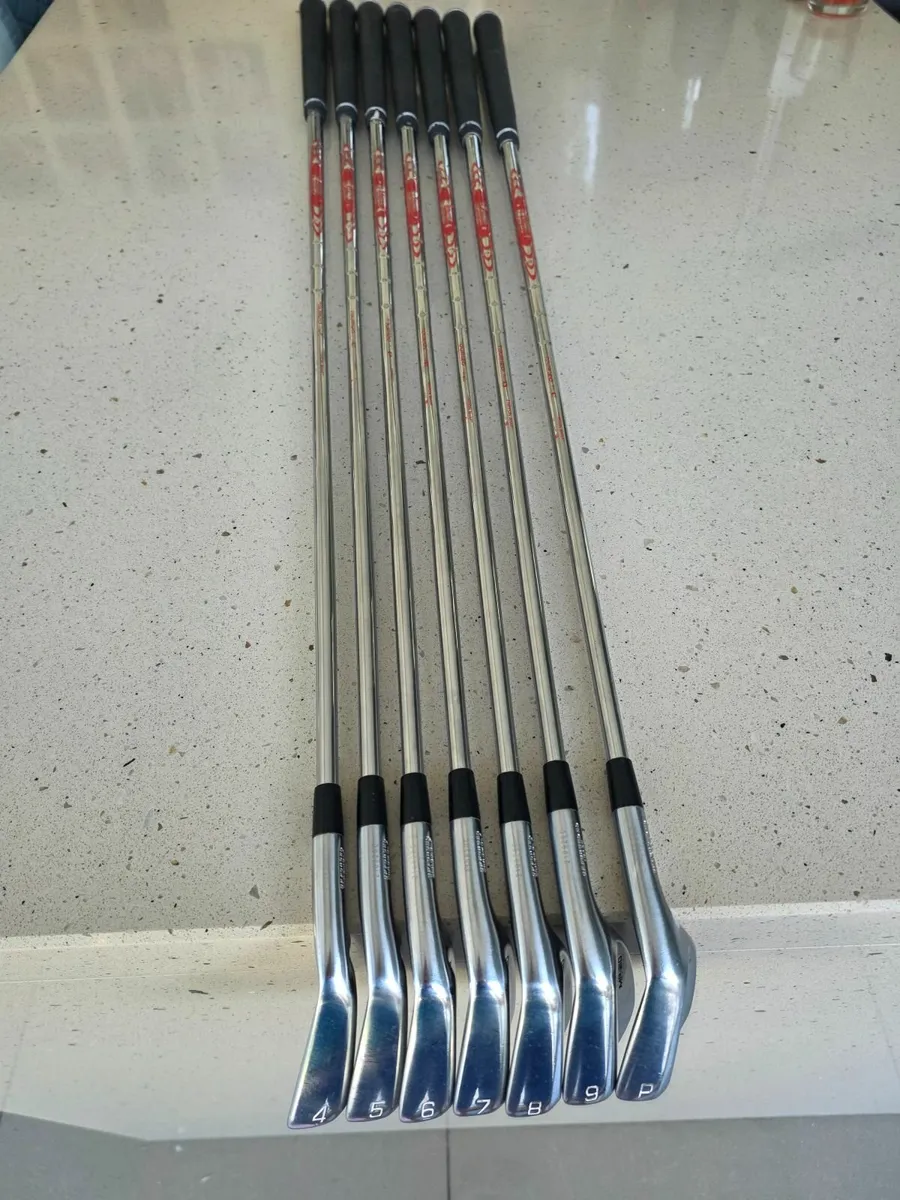 Mizuno MP20 HMB Irons, T-22 wedges & TM Staff Bag - Image 2