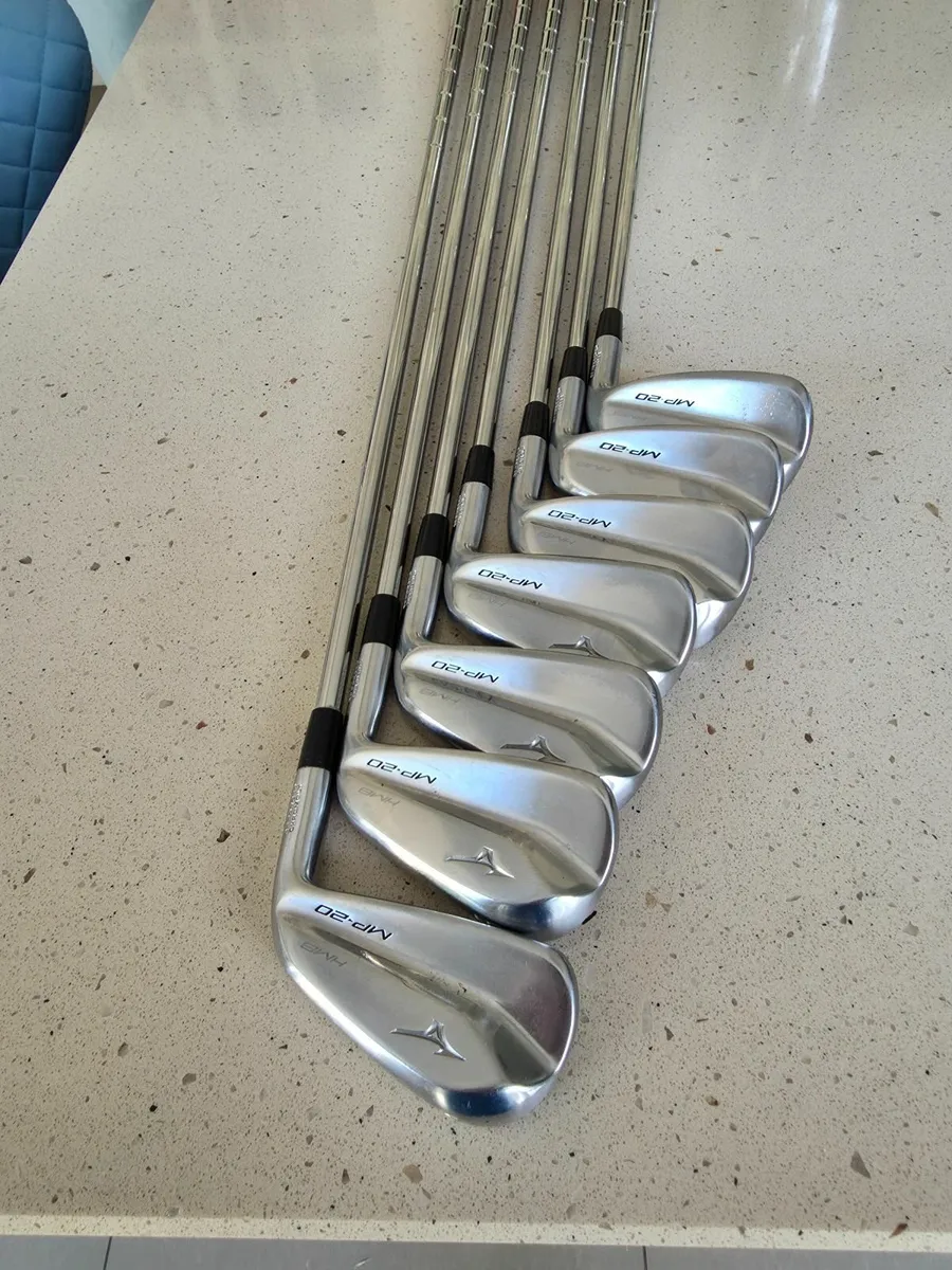 Mizuno MP20 HMB Irons, T-22 wedges & TM Staff Bag - Image 1