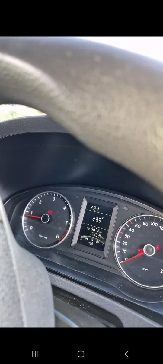 2014  volkswagon transporter camper - Image 3