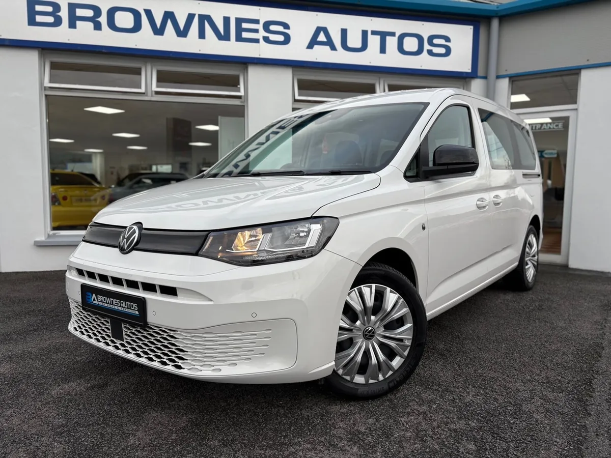 2022 Volkswagen Caddy Maxi Life 7 Seater - Image 3