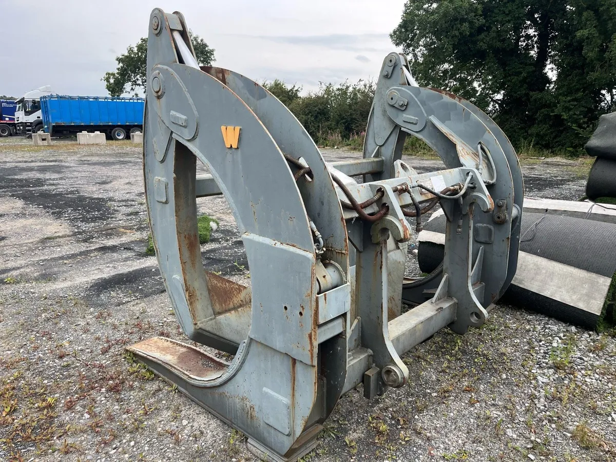 Timber log grab Volvo 150 up - Image 2