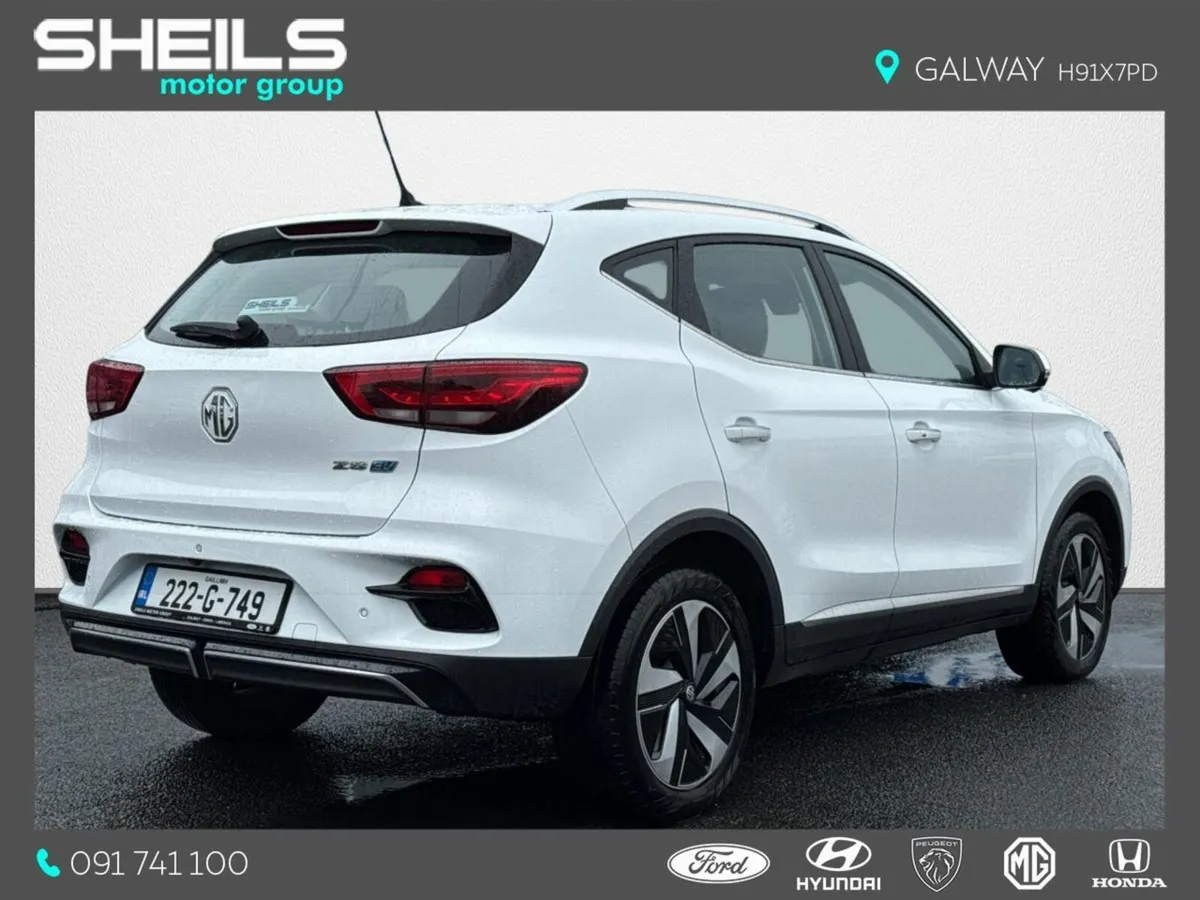 MG ZS EV Auto Long Range Exclusive - Sunroof - Image 2