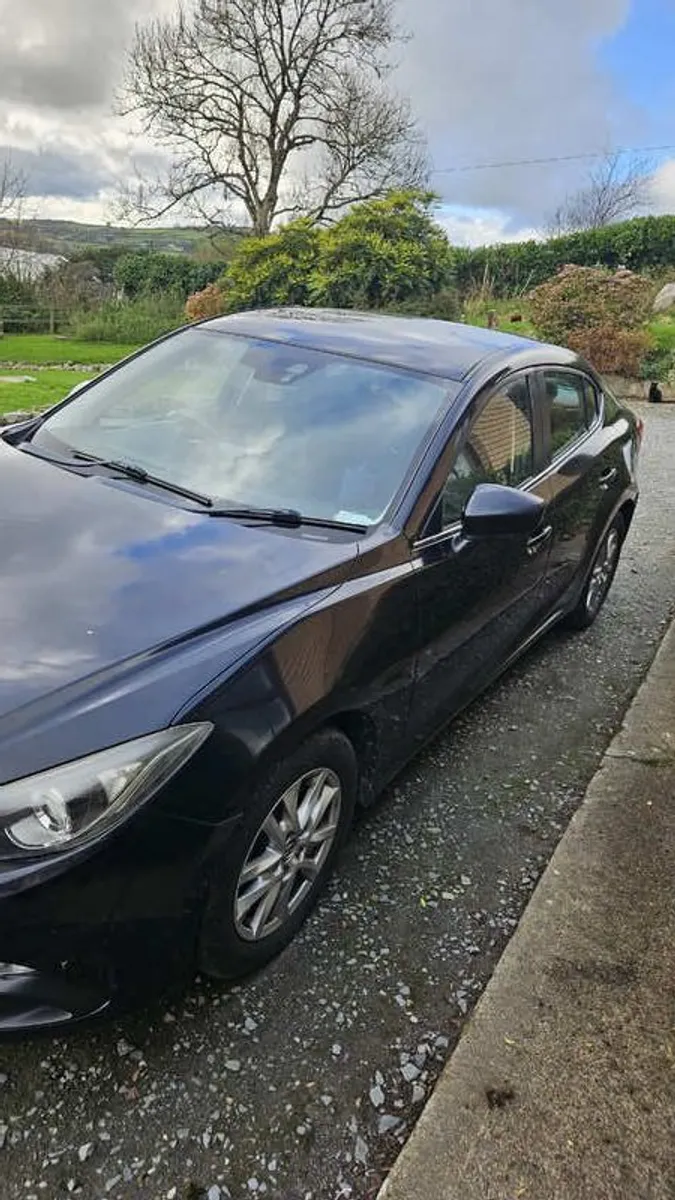 2015 Mazda 3 - Image 4