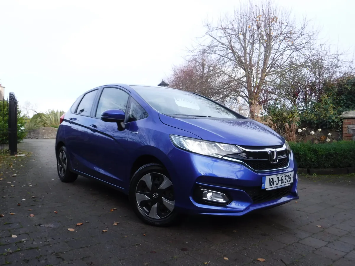 Honda Fit 2018 1.5 AUTO HYBRID NCT 11/27 ANDROID - Image 1