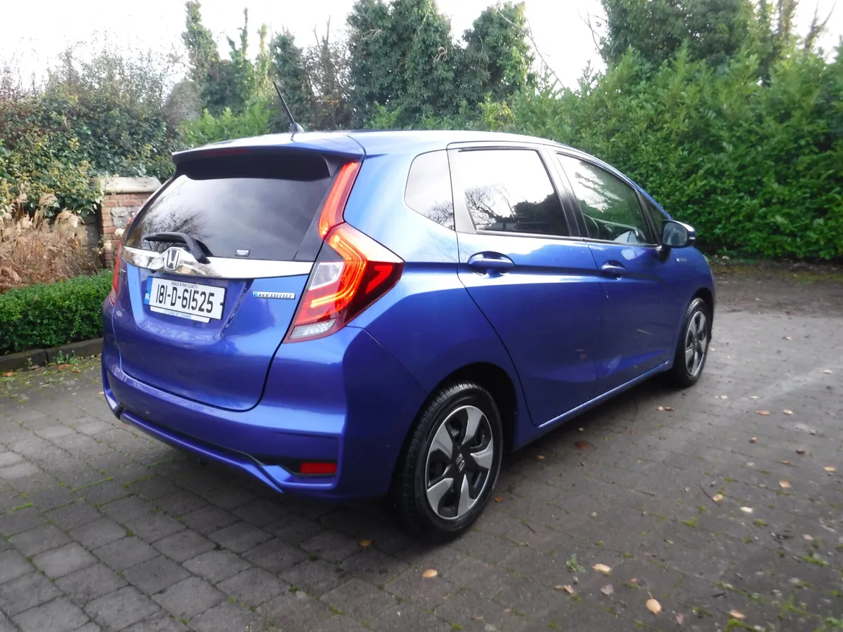 Honda Fit 2018 1.5 AUTO HYBRID NCT 11/27 ANDROID - Image 3