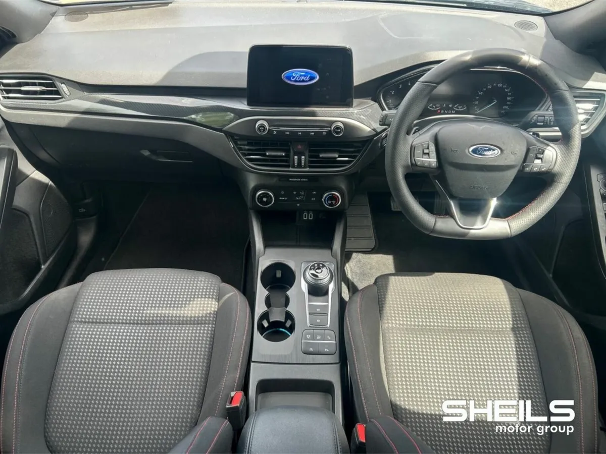 Ford Focus 1.0L EcoBoost 125PS ST-Line Auto - Image 3