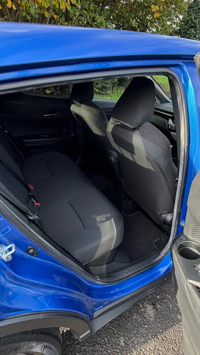 Toyota CHR - Image 2