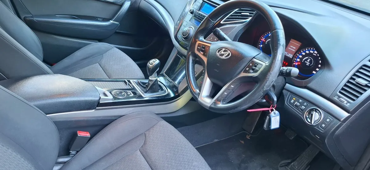 13 Hyundai i40,  New NCT 6/26 - Image 2