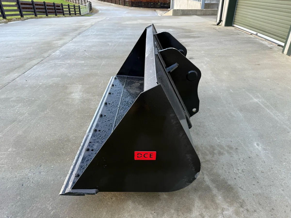 For sale new unused Manitou Telehandler bucket - Image 4
