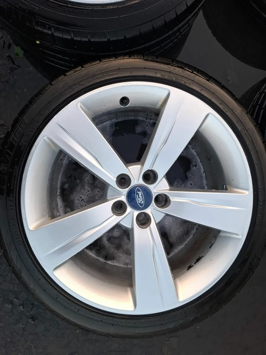 19" Ford Alloys with tyres - Image 1