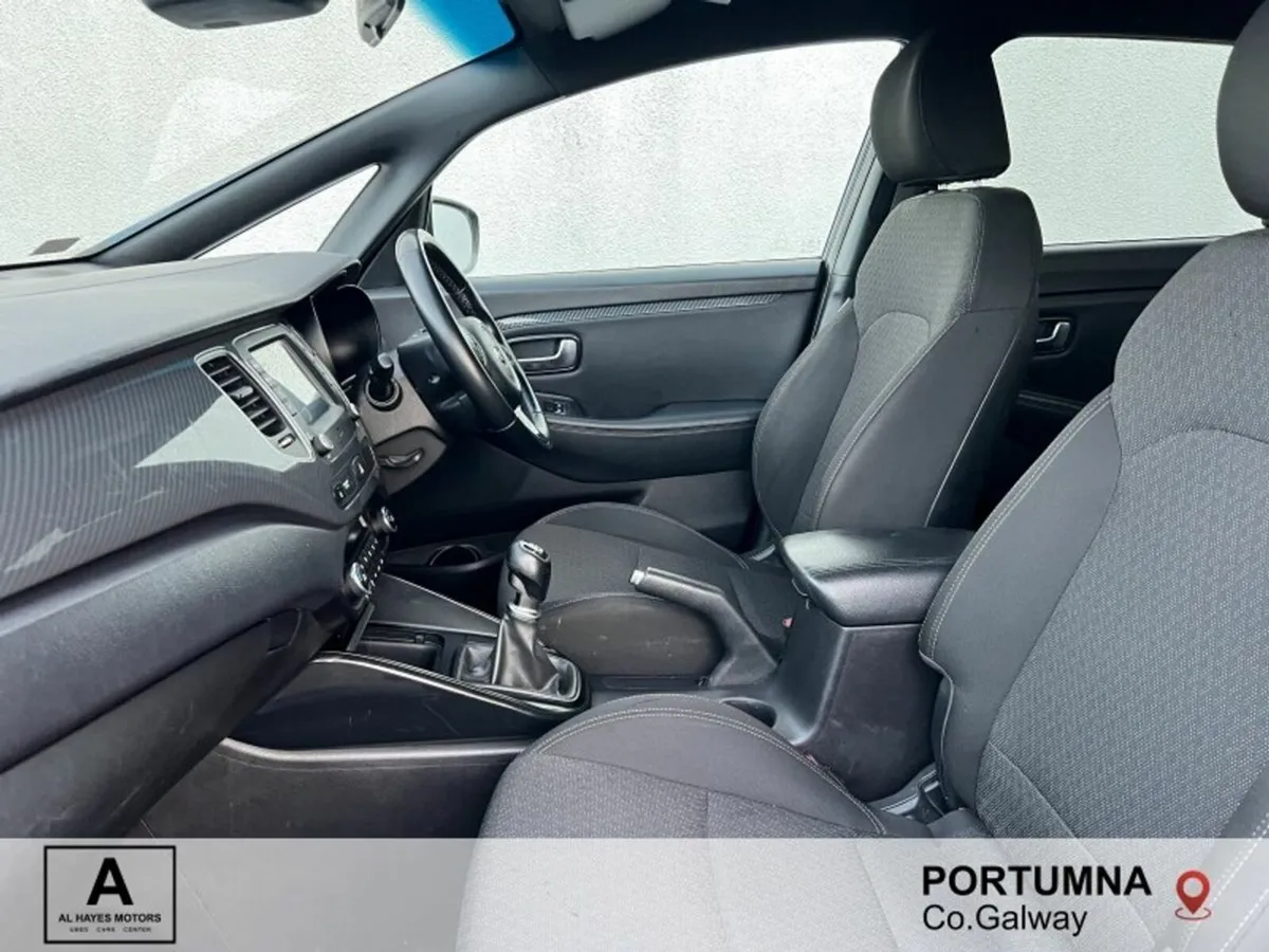 Kia Carens 7 SEATER 1.7 EX *NCT 2/27* - Image 4
