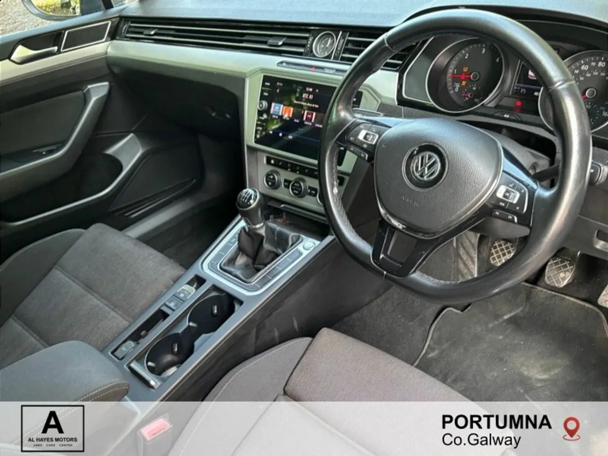 Volkswagen Passat SE BUSINESS BLUEMOTION 1.6TDI 12 - Image 2