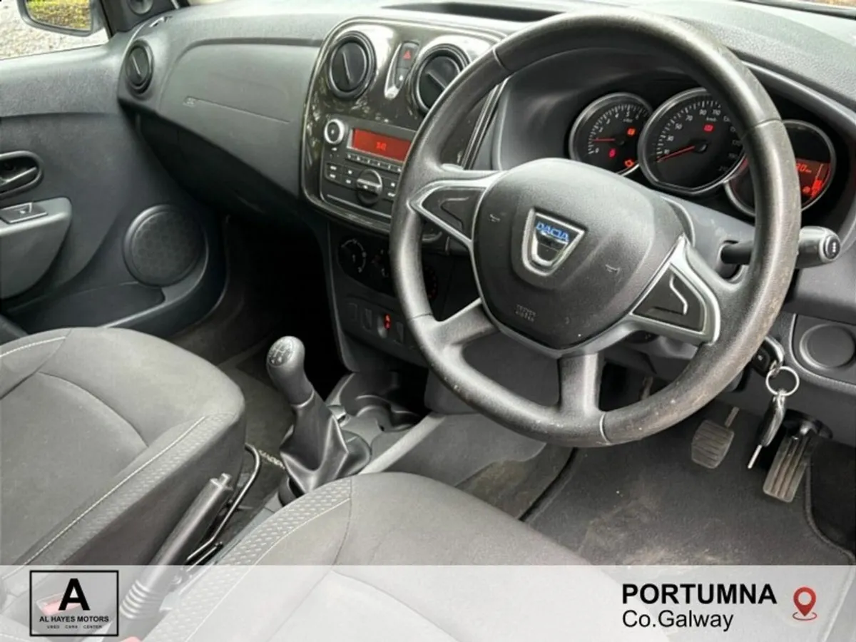 Dacia Sandero ALTERNATIVE 1.0PET *SALE NOW ON!! - Image 2
