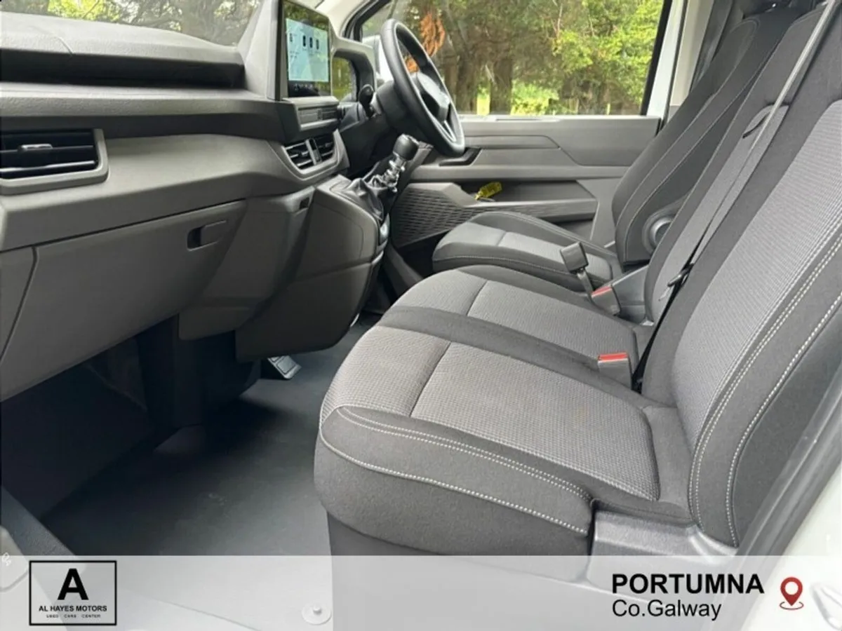 Volkswagen Transporter TRENDLINE SWB 2.0TDI 110BHP - Image 4