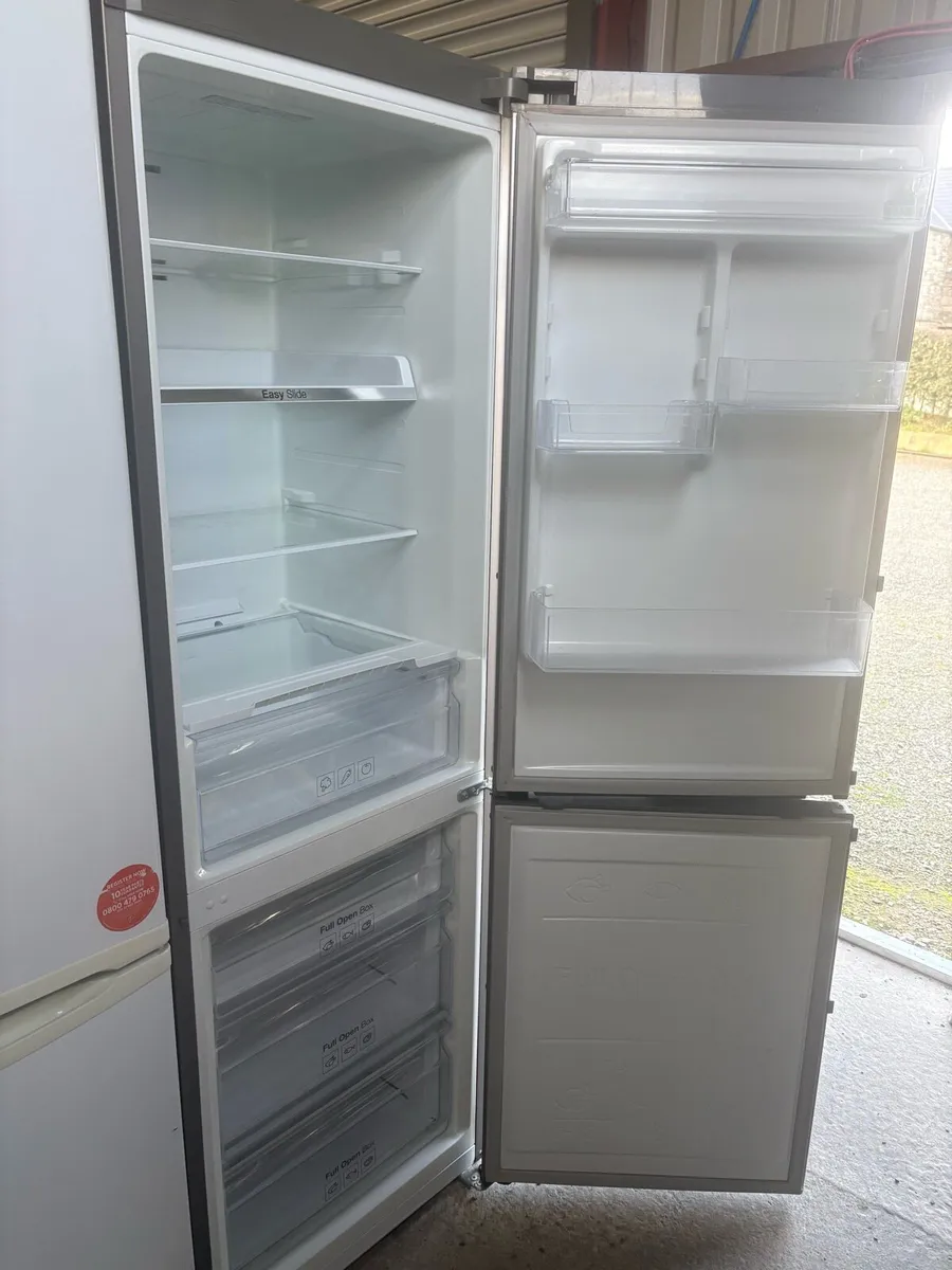Samsung fridge freezer - Image 2