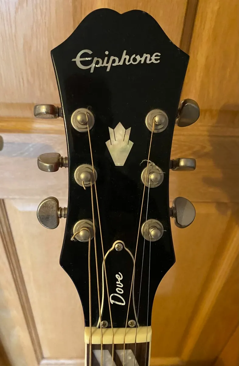 Acoustic Guitar - Image 4