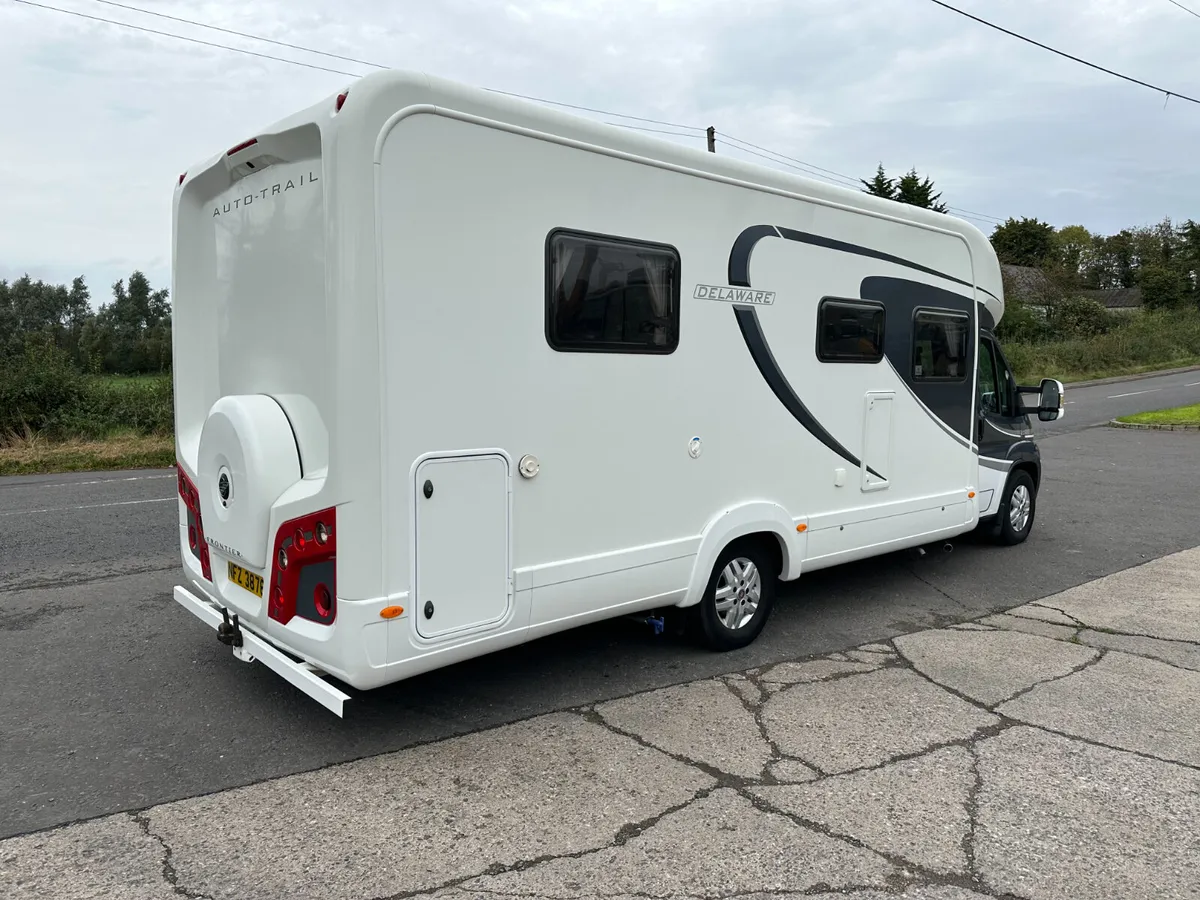 2013 Auto-Trail Frontier Delaware 4-Berth 4250KG - Image 4