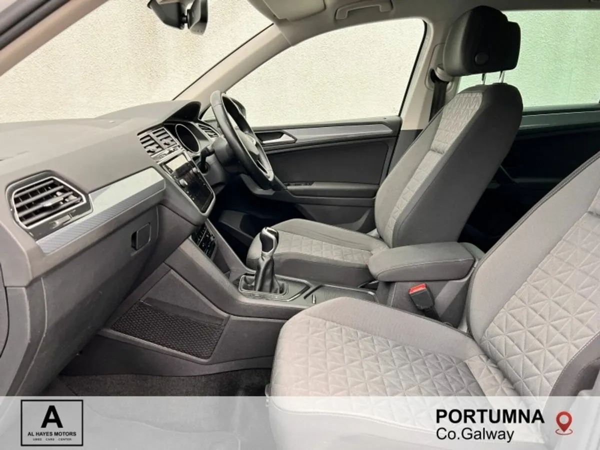 Volkswagen Tiguan 2021 LIFE 2.0TDI 6SPEED 122BHP*N - Image 4