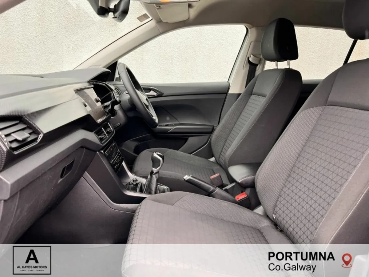 Volkswagen T-Cross 2023 LIFE 1.0 TSI 95BHP - Image 4