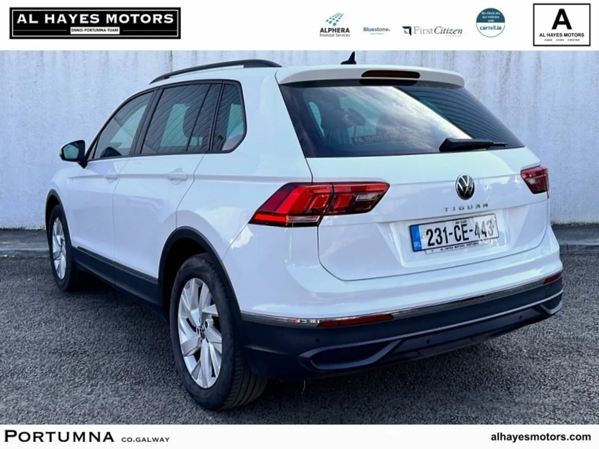 Volkswagen Tiguan 2023 LIFE 2.0 TDI 6SPEED 122BHP - Image 3