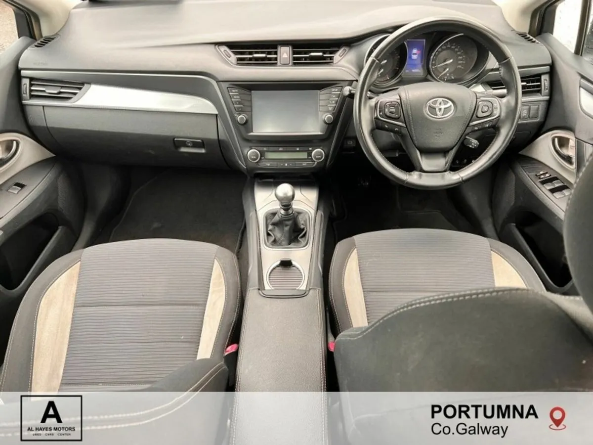 Toyota Avensis 2.0 D LUNA 4DR - Image 2