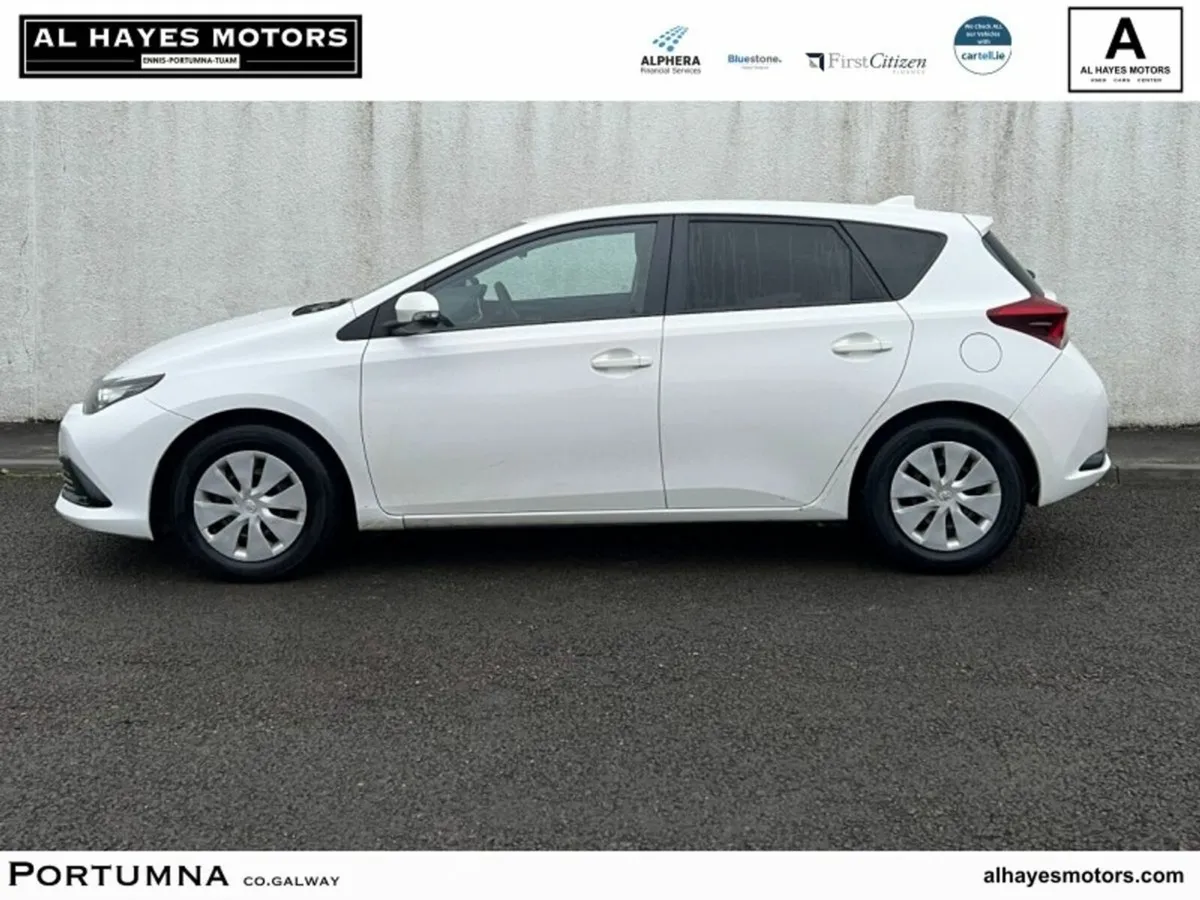 Toyota Auris VAN 1.4 D4D TERRA 4DR - Image 4