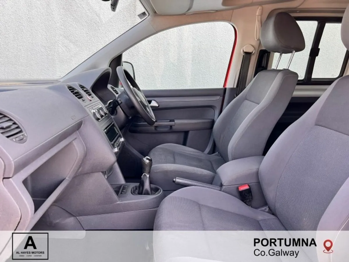 Volkswagen Caddy Maxi Life 7 SEATER 1.6TDI BLUEMOT - Image 4