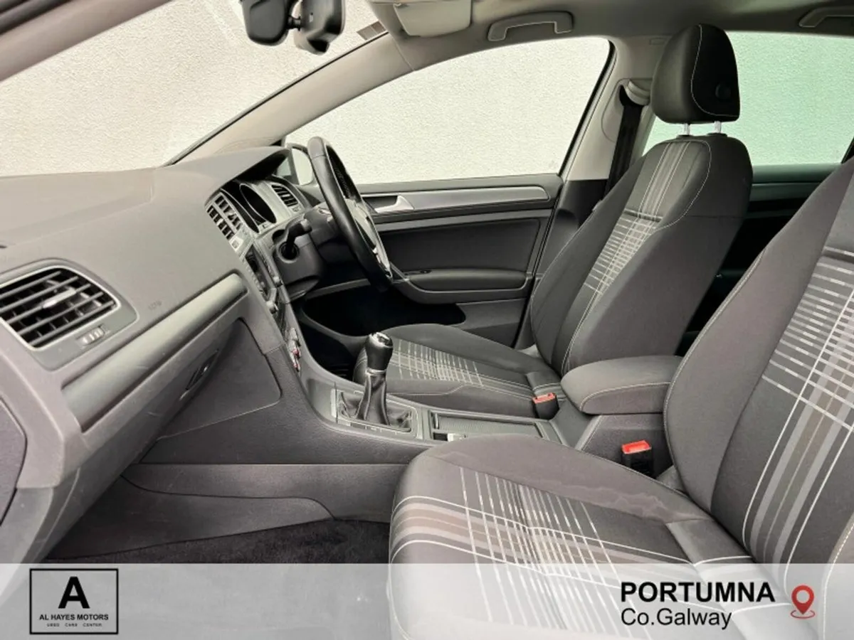 Volkswagen Golf LOUNGE SPEC 1.6 TDI 110BHP*SUN ROO - Image 4