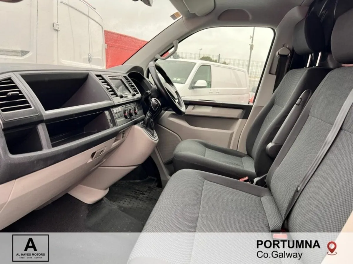 Volkswagen Transporter AUTOMATIC SWB HIGHLINE 2.0T - Image 2