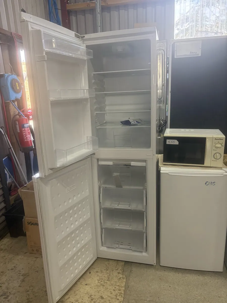 Beko fridge freezer - Image 2