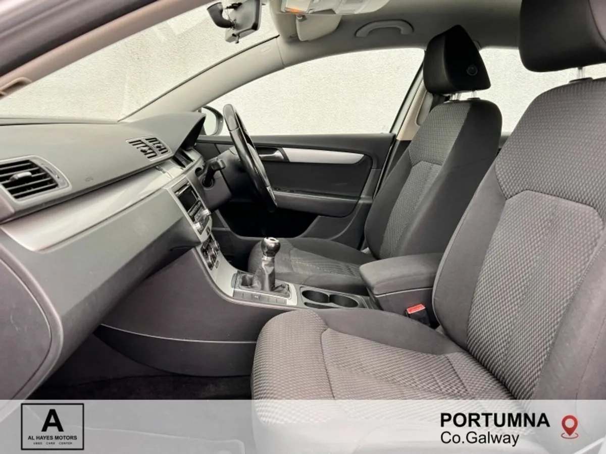 Volkswagen Passat S 1.6 TDI BLUEMOTION 105BHP*SERV - Image 3