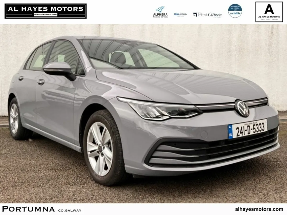 Volkswagen Golf 2024 AUTOMATIC LIFE Mild Hybrid El - Image 1